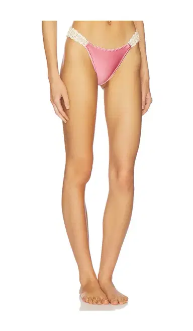 Capittana Alessia Bottom | Thumbnail 2 Capittana Alessia Bottom | Thumbnail 2
