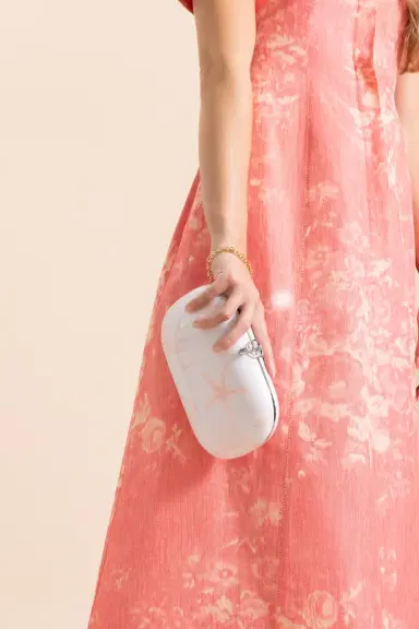JEFFREY LEVINSON Elina Plus Clutch - Seashell | Thumbnail 4 JEFFREY LEVINSON Elina Plus Clutch - Seashell | Thumbnail 4