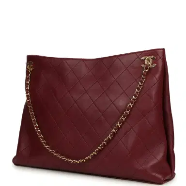 Chanel Chanel Large "Eyes on You" CC Shopping Bag Burgundy Lambskin Gold Hardware | Thumbnail 5 Chanel Chanel Large "Eyes on You" CC Shopping Bag Burgundy Lambskin Gold Hardware | Thumbnail 5