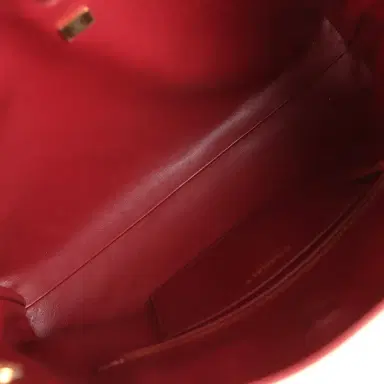 Chanel Chanel Large "Eyes on You" CC Shopping Bag Burgundy Lambskin Gold Hardware | Thumbnail 8 Chanel Chanel Large "Eyes on You" CC Shopping Bag Burgundy Lambskin Gold Hardware | Thumbnail 8