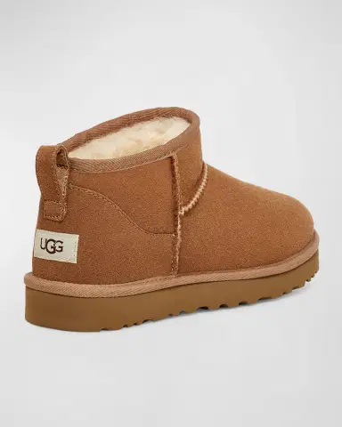 UGG Men 's Classic Ultra Mini Leather Ankle Boots | Thumbnail 2 UGG Men 's Classic Ultra Mini Leather Ankle Boots | Thumbnail 2