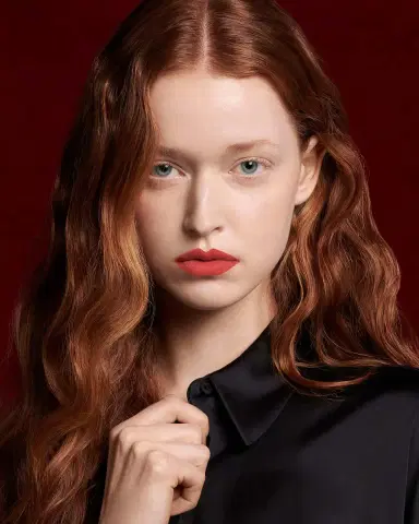 Yves Saint Laurent Beaute The Slim Velvet Radical | Thumbnail 3 Yves Saint Laurent Beaute The Slim Velvet Radical | Thumbnail 3