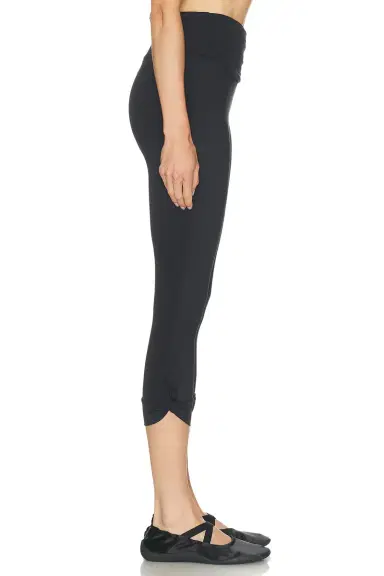 Goldbergh Coasis Capri Tight | Thumbnail 3 Goldbergh Coasis Capri Tight | Thumbnail 3