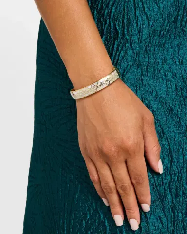 Jan Leslie Petal Mother of Pearl Bangle Bracelet | Thumbnail 2 Jan Leslie Petal Mother of Pearl Bangle Bracelet | Thumbnail 2
