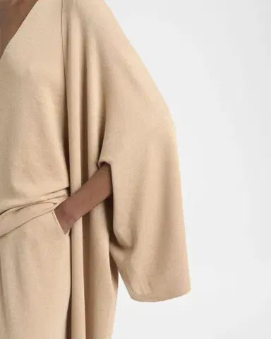 Loro Piana Cocooning Delicate Cashmere-Silk Cardigan | Thumbnail 5 Loro Piana Cocooning Delicate Cashmere-Silk Cardigan | Thumbnail 5