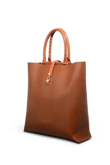 GABRIELA HEARST Vevers Tote Bag in Cognac Leather with Crocodile Leather Handle | Thumbnail 1 GABRIELA HEARST Vevers Tote Bag in Cognac Leather with Crocodile Leather Handle | Thumbnail 1