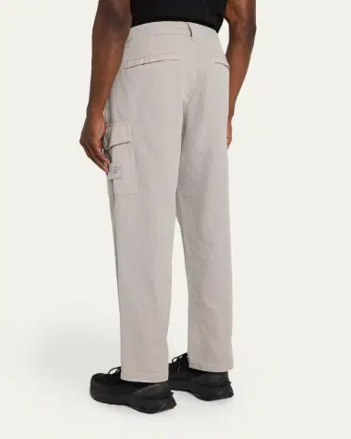 Stone Island Men's Cotton and Linen Cargo Pants | Thumbnail 3 Stone Island Men's Cotton and Linen Cargo Pants | Thumbnail 3