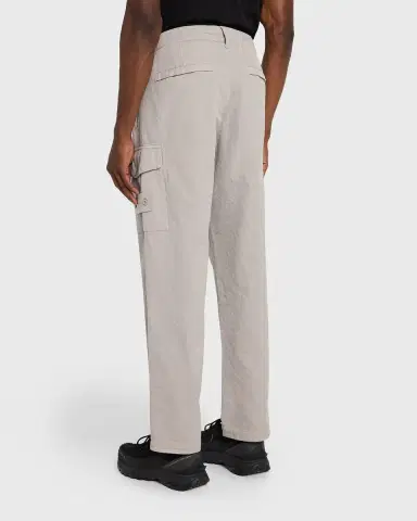 Stone Island Men's Cotton and Linen Cargo Pants | Thumbnail 7 Stone Island Men's Cotton and Linen Cargo Pants | Thumbnail 7