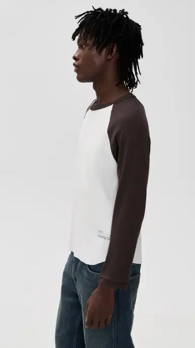 A.P.C. A. P.C. Raglan Long Sleeve Tee Bld Beige/Brown | Thumbnail 4 A.P.C. A. P.C. Raglan Long Sleeve Tee Bld Beige/Brown | Thumbnail 4