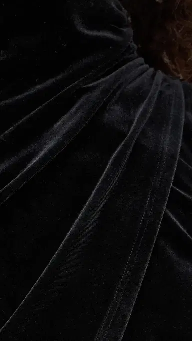 LE BOP Mel Velvet Top Black | Thumbnail 6 LE BOP Mel Velvet Top Black | Thumbnail 6