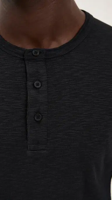 REIGNING CHAMP 1x1 lub lim Henley Black | Thumbnail 6 REIGNING CHAMP 1x1 lub lim Henley Black | Thumbnail 6