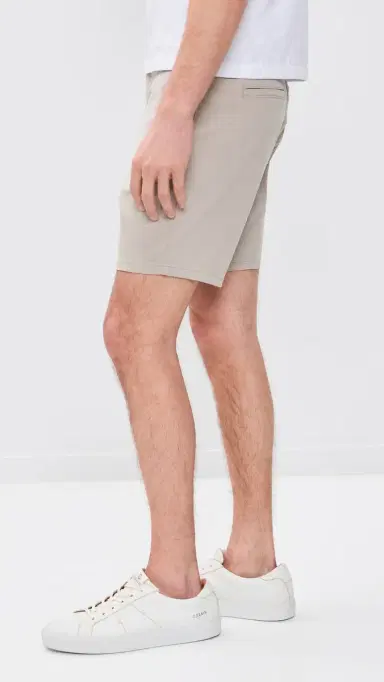 PAIGE Phillips Stretch Sateen Shorts 8.5 Fresh Oyster | Thumbnail 4 PAIGE Phillips Stretch Sateen Shorts 8.5 Fresh Oyster | Thumbnail 4
