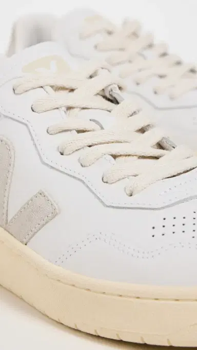 Veja V-90 O. T. Leather Sneakers Extra-White Natural | Thumbnail 6 Veja V-90 O. T. Leather Sneakers Extra-White Natural | Thumbnail 6