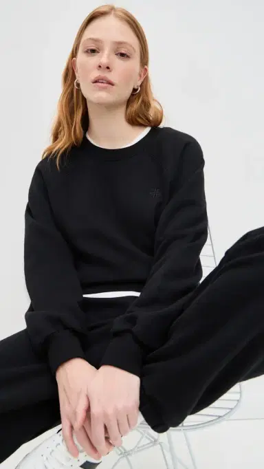 Éterne Shrunken Raglan Sweatshirt Black | Thumbnail 2 Éterne Shrunken Raglan Sweatshirt Black | Thumbnail 2