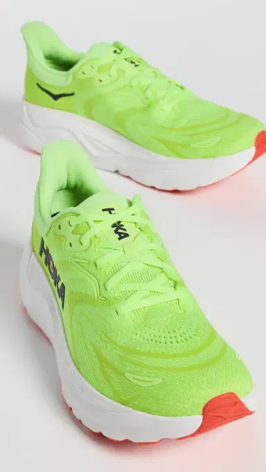 Hoka Arahi Sneakers Neon Yuzu/Neon Flame | Thumbnail 4 Hoka Arahi Sneakers Neon Yuzu/Neon Flame | Thumbnail 4