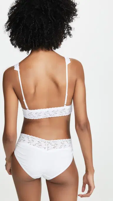 Hanky Panky Signature Lace Padded Crossover Bralette White | Thumbnail 3 Hanky Panky Signature Lace Padded Crossover Bralette White | Thumbnail 3