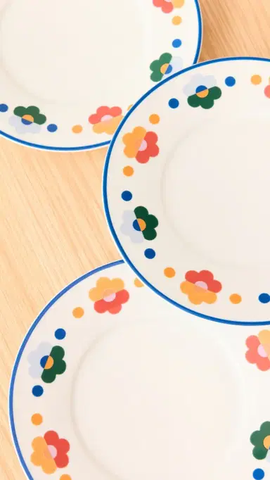 Misette Salad Plates Set of 4 | Thumbnail 6 Misette Salad Plates Set of 4 | Thumbnail 6