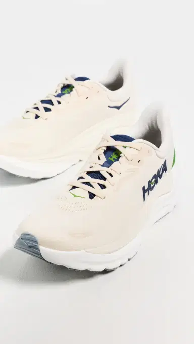 Hoka Arahi Sneakers Alabaster/Birch | Thumbnail 4 Hoka Arahi Sneakers Alabaster/Birch | Thumbnail 4