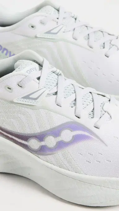 Saucony Triumph 22 Sneakers White/Foam | Thumbnail 6 Saucony Triumph 22 Sneakers White/Foam | Thumbnail 6
