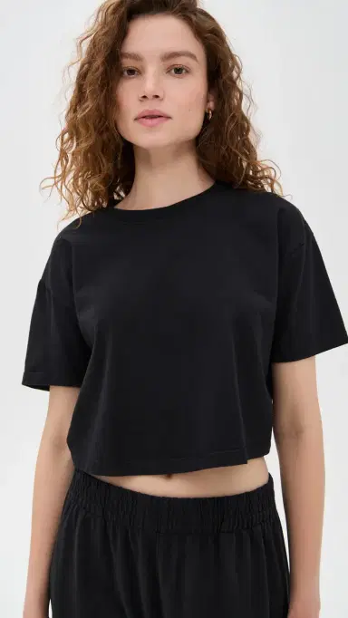 vitamin A Coast Crop Tee Black L | Thumbnail 2 vitamin A Coast Crop Tee Black L | Thumbnail 2