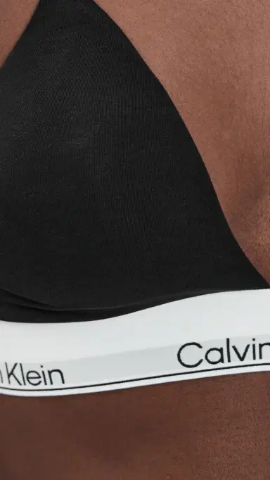 Calvin Klein Underwear Icon Cotton Lightly Lined Triangle Bralette Black L | Thumbnail 6 Calvin Klein Underwear Icon Cotton Lightly Lined Triangle Bralette Black L | Thumbnail 6