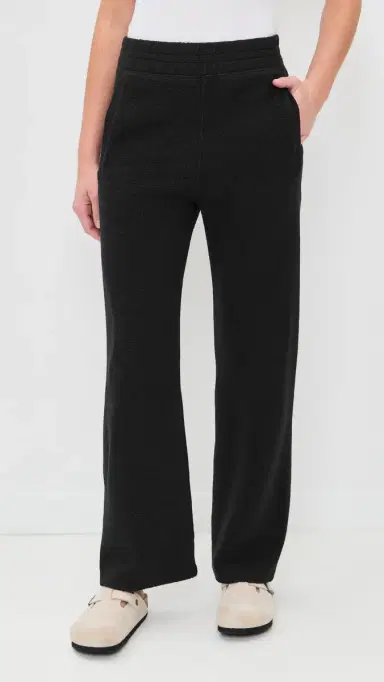 THE GREAT. The Plush Victory Sweatpants Almost Black | Thumbnail 2 THE GREAT. The Plush Victory Sweatpants Almost Black | Thumbnail 2
