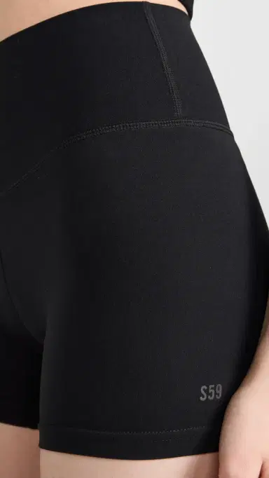 Splits59 Airweight High Waist 3.5" Shorts Black | Thumbnail 6 Splits59 Airweight High Waist 3.5" Shorts Black | Thumbnail 6
