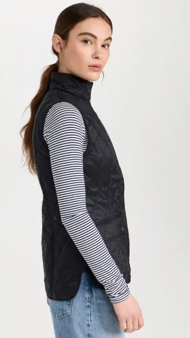 Barbour Otterburn Gilet Black 6 | Thumbnail 4 Barbour Otterburn Gilet Black 6 | Thumbnail 4