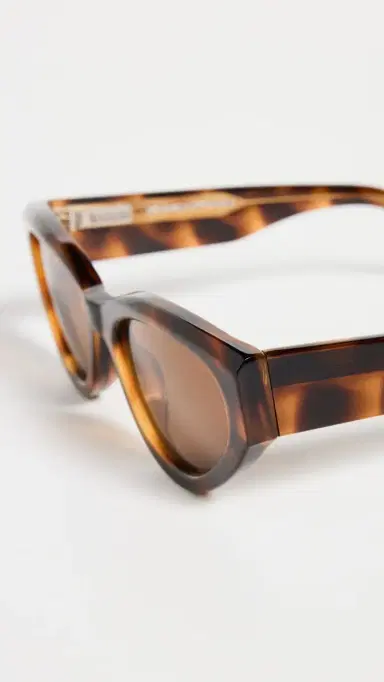 Chimi 06 Sunglasses Tortoise One Size | Thumbnail 5 Chimi 06 Sunglasses Tortoise One Size | Thumbnail 5