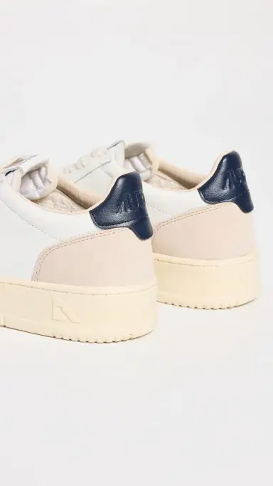 Autry Medalist Low Sneakers Wht/Blue 46 | Thumbnail 3 Autry Medalist Low Sneakers Wht/Blue 46 | Thumbnail 3
