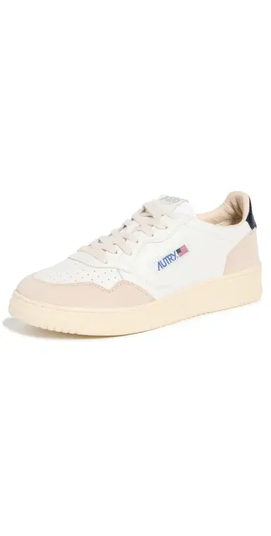Autry Medalist Low Sneakers Wht/Blue 46 | Thumbnail 1 Autry Medalist Low Sneakers Wht/Blue 46 | Thumbnail 1