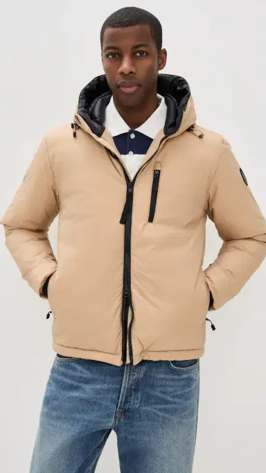 Canada Goose Black Disc Lodge Hoodie Jacket Desert Sand | Thumbnail 2 Canada Goose Black Disc Lodge Hoodie Jacket Desert Sand | Thumbnail 2