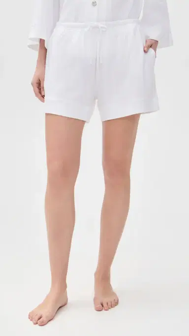 Petite Plume Pima Olivia Short et White | Thumbnail 5 Petite Plume Pima Olivia Short et White | Thumbnail 5
