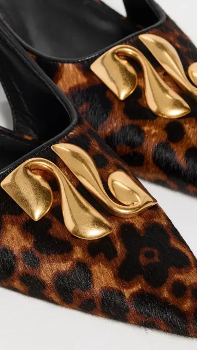 Larroudé Kaitlan LL Low Pumps | Thumbnail 6 Larroudé Kaitlan LL Low Pumps | Thumbnail 6