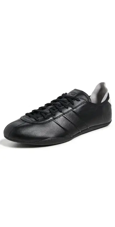 Y-3 Tokyo Sneakers Black/Owhite | Thumbnail 1 Y-3 Tokyo Sneakers Black/Owhite | Thumbnail 1