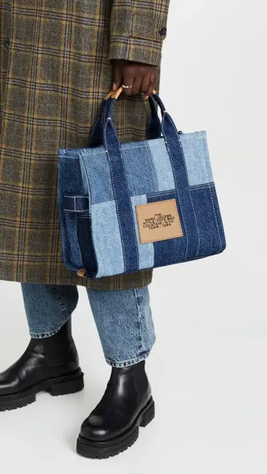 Marc Jacobs The Denim Medium Tote Bag Blue Denim One Size | Thumbnail 3 Marc Jacobs The Denim Medium Tote Bag Blue Denim One Size | Thumbnail 3
