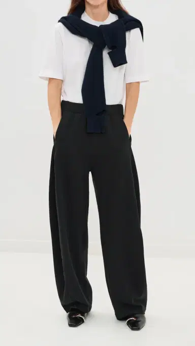 Tibi Petite Lightweight Sweatshirting Winslow Pants Black L | Thumbnail 5 Tibi Petite Lightweight Sweatshirting Winslow Pants Black L | Thumbnail 5