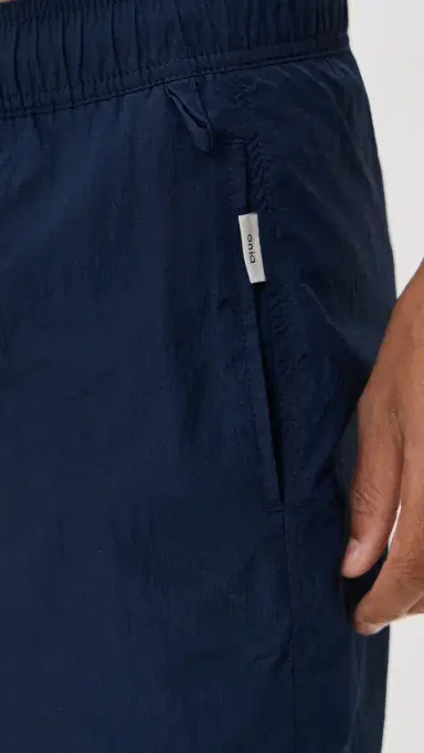 Onia Nylon Crinkle Swim Trunks 5 Deep Navy M | Thumbnail 6 Onia Nylon Crinkle Swim Trunks 5 Deep Navy M | Thumbnail 6
