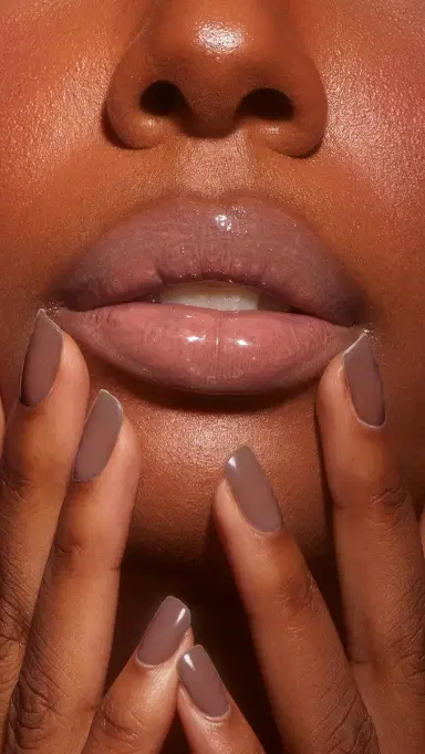LAWLESS Forget The Filler Lip Plumper Line Gloss | Thumbnail 4 LAWLESS Forget The Filler Lip Plumper Line Gloss | Thumbnail 4