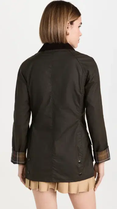 Barbour Classic Beadnell Wax Jacket Olive 4 | Thumbnail 3 Barbour Classic Beadnell Wax Jacket Olive 4 | Thumbnail 3