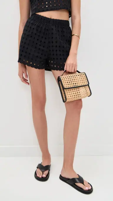 LE BOP ucia Shorts Black | Thumbnail 2 LE BOP ucia Shorts Black | Thumbnail 2