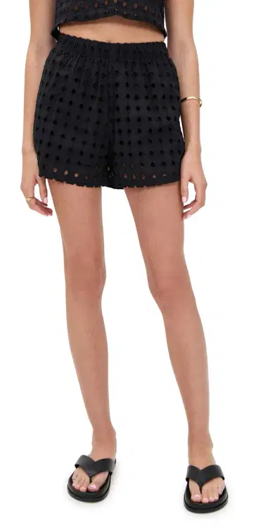 LE BOP ucia Shorts Black | Thumbnail 1 LE BOP ucia Shorts Black | Thumbnail 1
