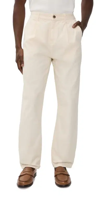 Les Deux Romeo Pleated Chino Pants Eggnog White | Thumbnail 1 Les Deux Romeo Pleated Chino Pants Eggnog White | Thumbnail 1