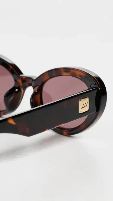 Le Specs Tootsie Sunglasses Tort One Size | Thumbnail 5 Le Specs Tootsie Sunglasses Tort One Size | Thumbnail 5