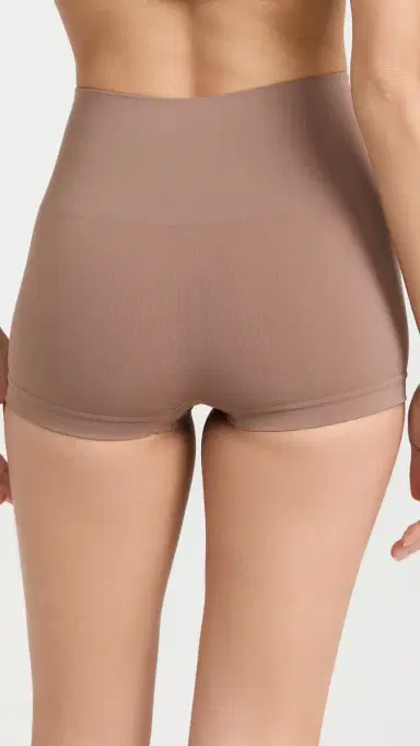 Spanx SPANXshape ExtraOrdinary Boyshort Cafe au Lait S | Thumbnail 3 Spanx SPANXshape ExtraOrdinary Boyshort Cafe au Lait S | Thumbnail 3