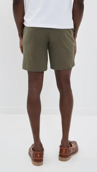Faherty All Day Shorts 7 Surplus Olive | Thumbnail 3 Faherty All Day Shorts 7 Surplus Olive | Thumbnail 3