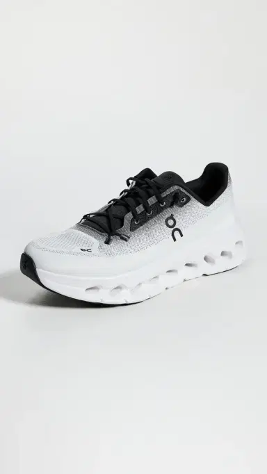 ON Cloudtilt Sneakers Black Ivory 6 | Thumbnail 3 ON Cloudtilt Sneakers Black Ivory 6 | Thumbnail 3