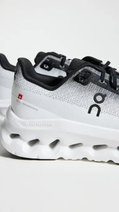 ON Cloudtilt Sneakers Black Ivory 6 | Thumbnail 6 ON Cloudtilt Sneakers Black Ivory 6 | Thumbnail 6