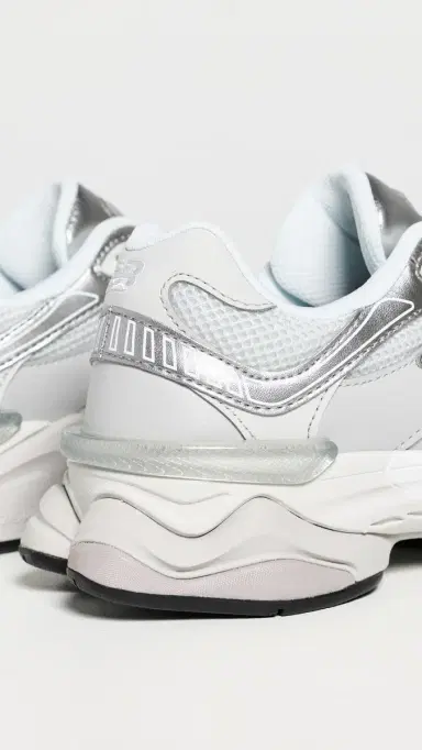 New Balance 9060 Sneakers Grey/Grey M 12 | Thumbnail 4 New Balance 9060 Sneakers Grey/Grey M 12 | Thumbnail 4