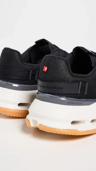 ON Cloudnova Form 2 Sneakers Black Ivory 6 | Thumbnail 4 ON Cloudnova Form 2 Sneakers Black Ivory 6 | Thumbnail 4